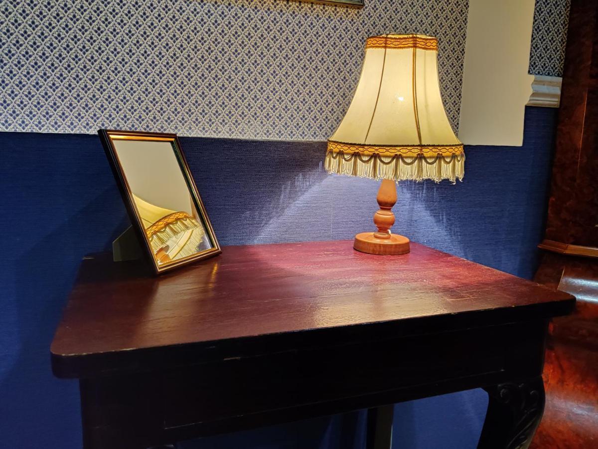 Chaplin Hotel Lviv Kültér fotó