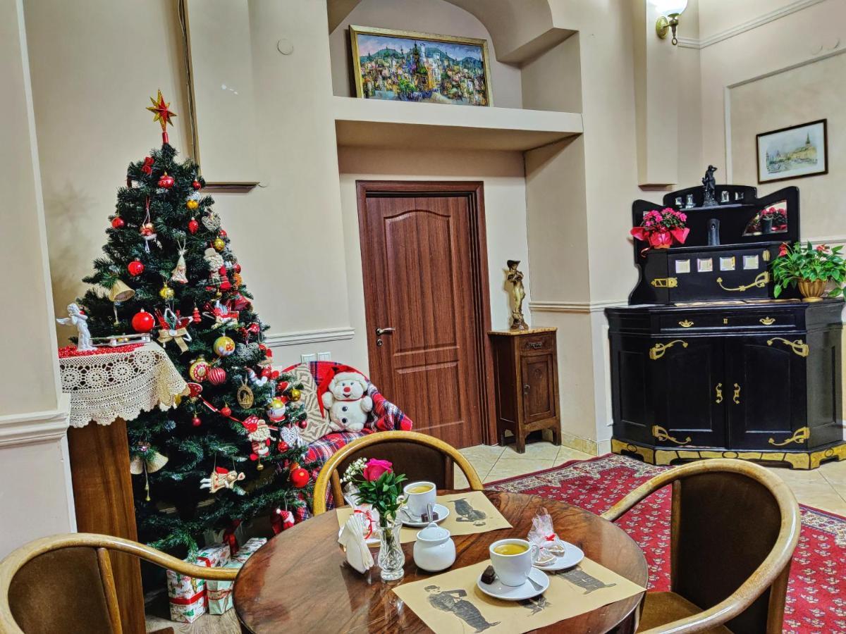 Chaplin Hotel Lviv Kültér fotó