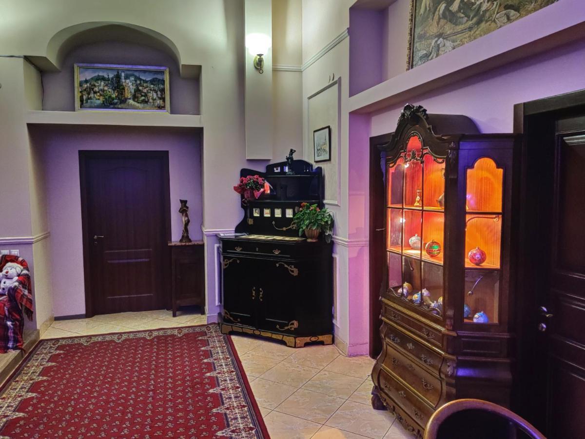 Chaplin Hotel Lviv Kültér fotó