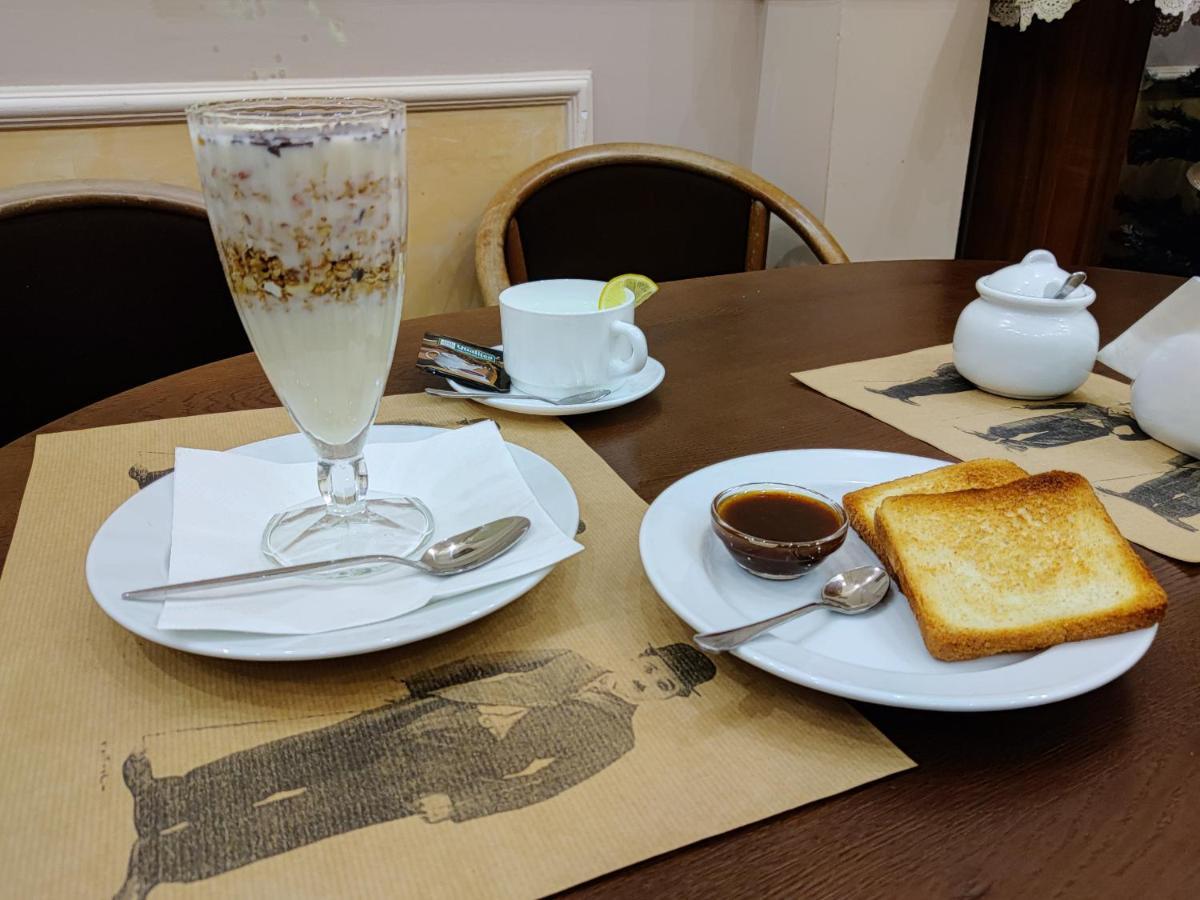 Chaplin Hotel Lviv Kültér fotó