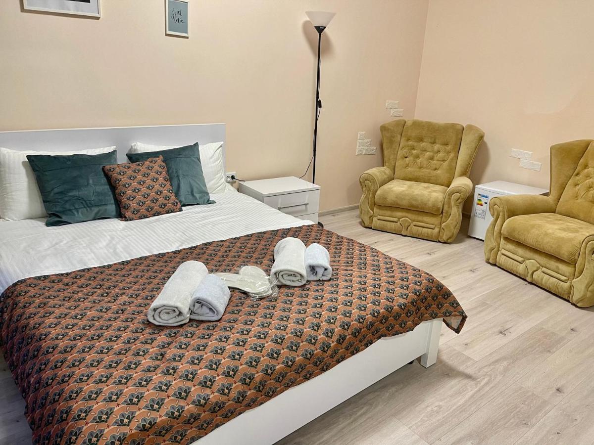 Chaplin Hotel Lviv Kültér fotó
